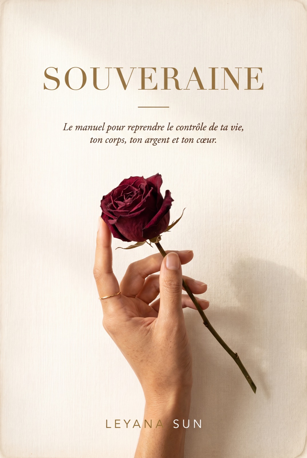 Souveraine — Leyana Sun, la couverture du livre